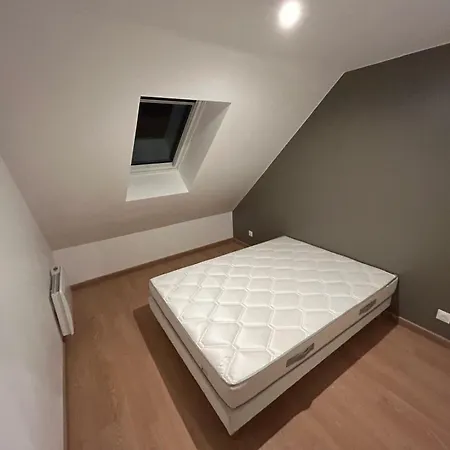 L 63 - - Circuit 24 Apartment